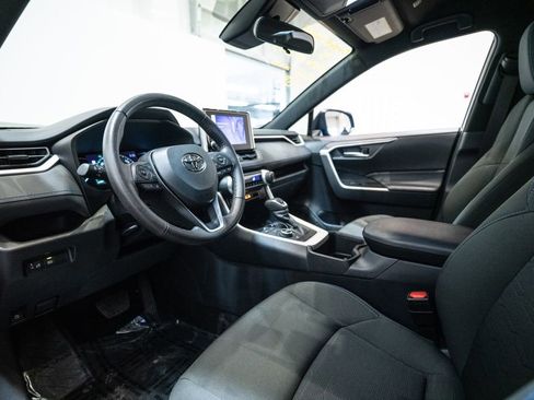 Certified 2024 Toyota RAV4 SE image 4