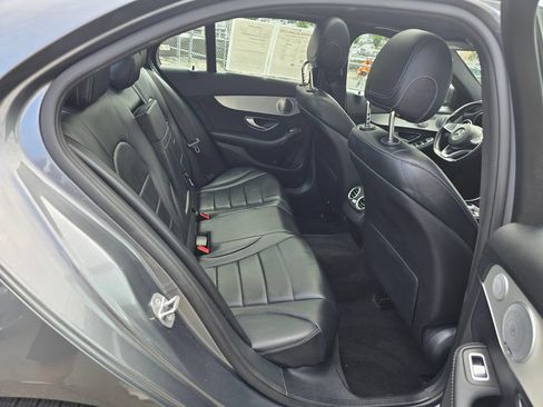 Used 2018 Mercedes-Benz C 300 4MATIC Sedan image 12