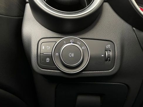 Used 2023 Alfa Romeo Stelvio Ti image 19