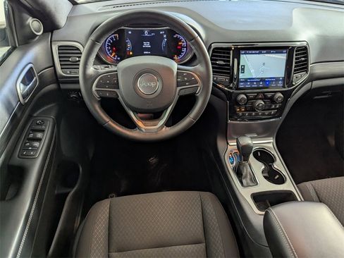 Certified 2021 Jeep Grand Cherokee Freedom Edition image 13