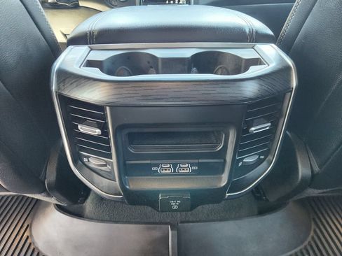 Used 2023 RAM 1500 Laramie AWD/4WD image 19