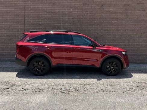 Used 2022 Kia Sorento S AWD/4WD image 6