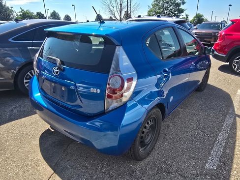 Used 2013 Toyota Prius C One FWD image 14