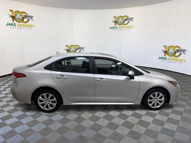 Used 2024 Toyota Corolla LE FWD image 11