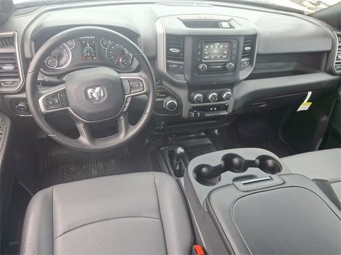 Used 2023 RAM 2500 Tradesman w/ Chrome Appearance Group image 11