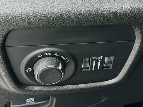 Certified 2023 Jeep Grand Cherokee L Laredo image 18