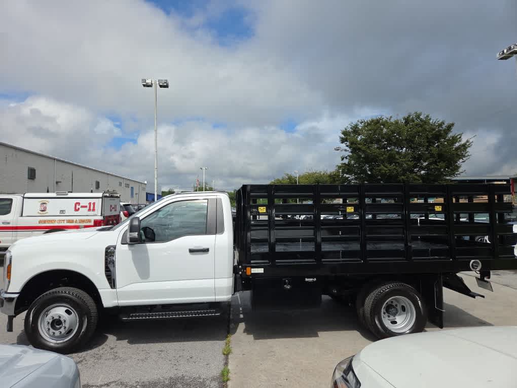 New 2025 Ford F350 XL w/ XL Chrome Package AWD/4WD image 10