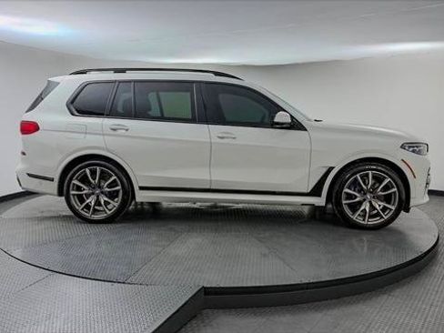 Used 2020 BMW X7 M50i AWD/4WD image 9