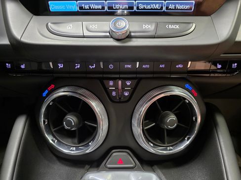 Used 2017 Chevrolet Camaro SS RWD image 37