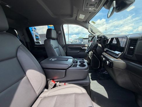 Used 2025 Chevrolet Silverado 2500 LT w/ All Star Edition AWD/4WD image 32