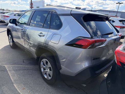 Used 2023 Toyota RAV4 LE image 5
