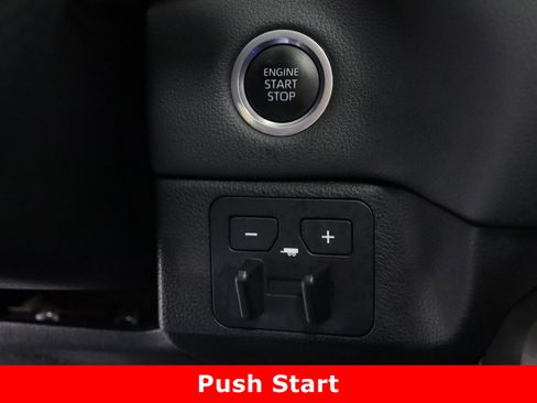 Used 2023 Toyota Tundra Limited image 18