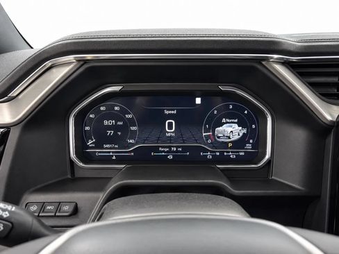 Used 2023 GMC Sierra 1500 Denali w/ Technology Package AWD/4WD image 11