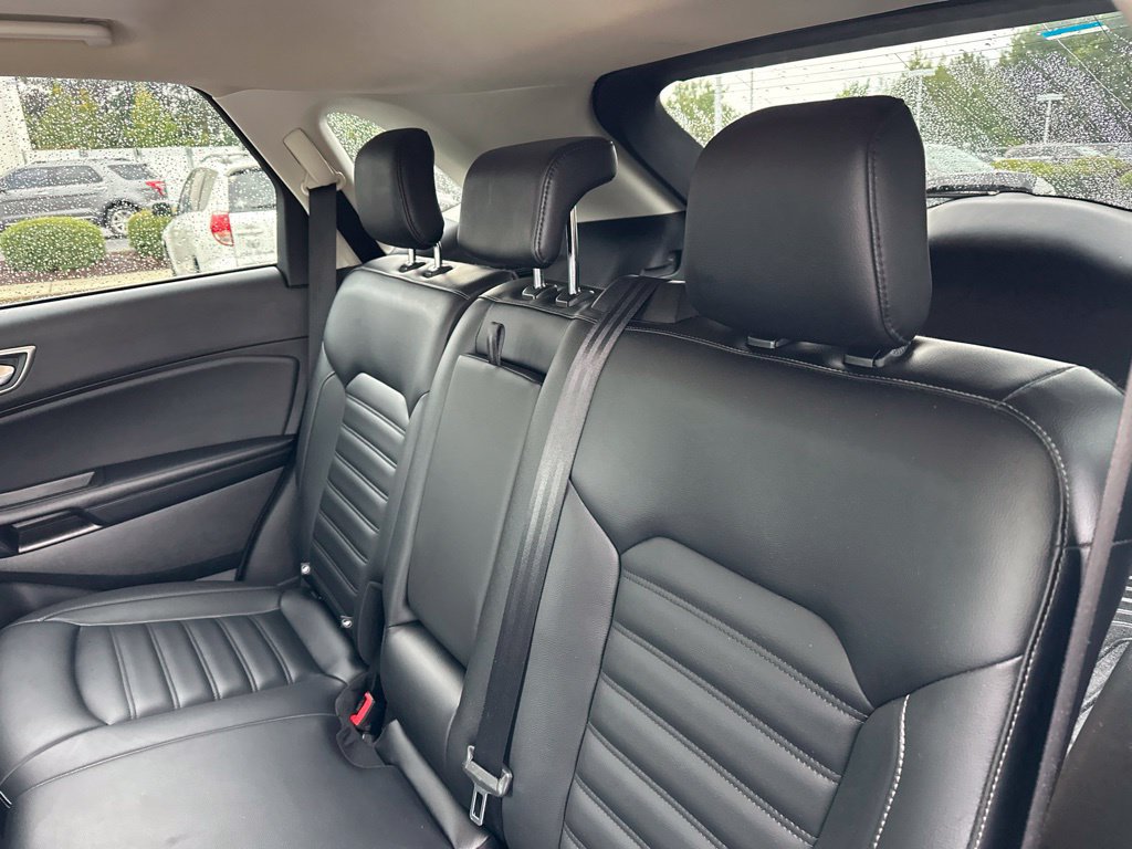 Used 2022 Ford Edge SEL AWD/4WD image 14