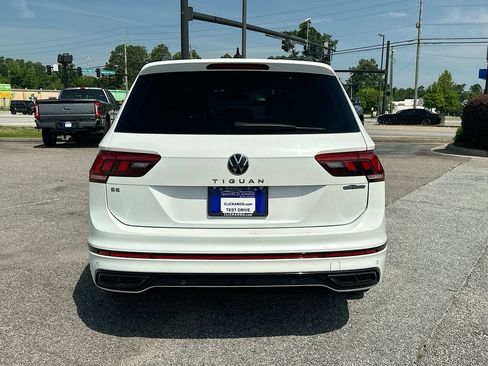 Used 2024 Volkswagen Tiguan SE R-Line FWD image 15