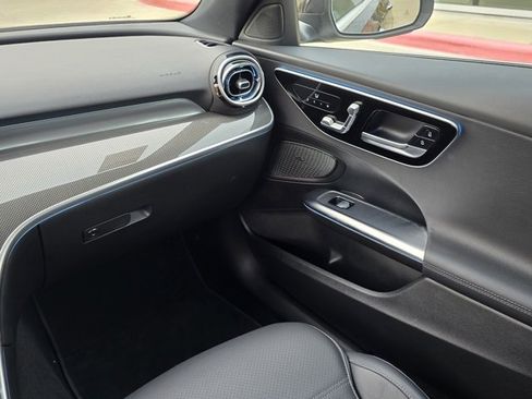 Used 2022 Mercedes-Benz C 300 C 300 image 21