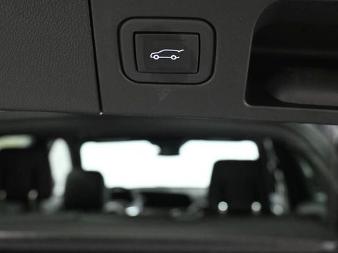 New 2024 Cadillac XT4 Premium Luxury image 21