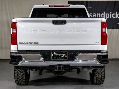 Used 2022 Chevrolet Silverado 2500 LT w/ Convenience Package image 9