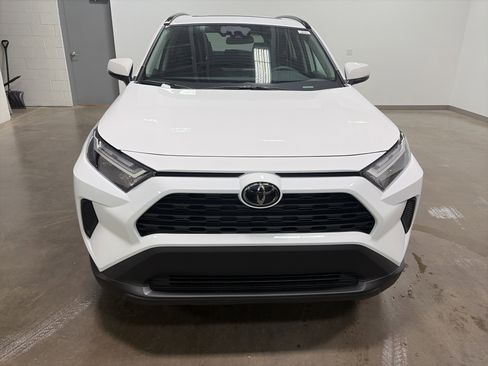 New 2025 Toyota RAV4 XLE image 38