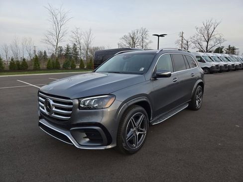 New 2026 Mercedes-Benz GLS 450 4MATIC image 7