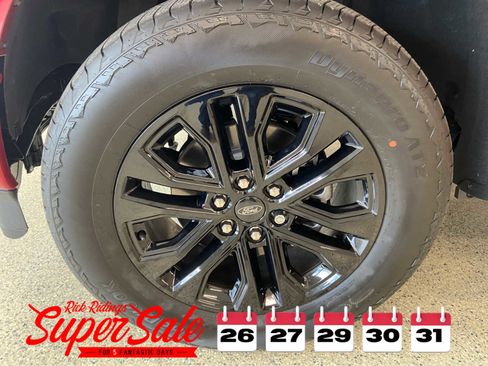 New 2025 Ford F150 Lariat w/ Equipment Group 502A High image 17