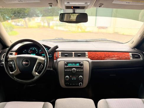 Used 2014 GMC Yukon SLE AWD/4WD image 13