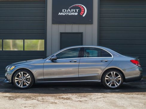 Used 2018 Mercedes-Benz C 300 Sedan image 4