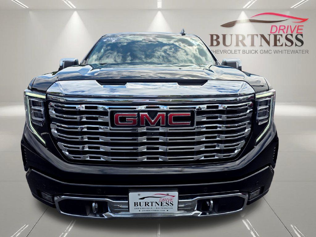 Certified 2025 GMC Sierra 1500 Denali w/ Technology Package AWD/4WD image 3