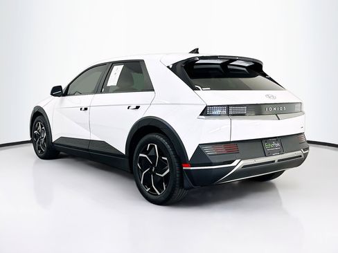 Used 2024 Hyundai Ioniq 5 SEL image 5