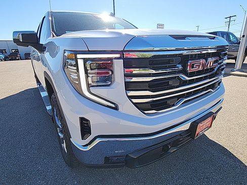 New 2026 GMC Sierra 1500 SLT w/ SLT Convenience Package image 13
