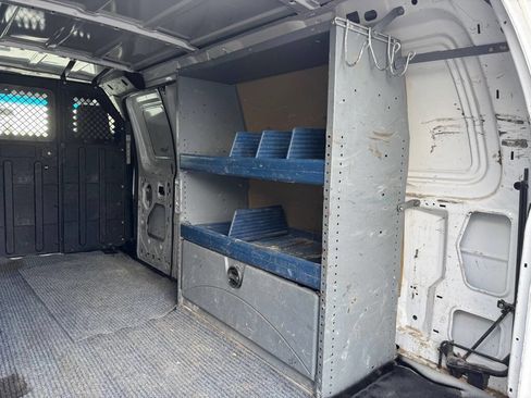 Used 2014 Ford E-250 and Econoline 250 image 11