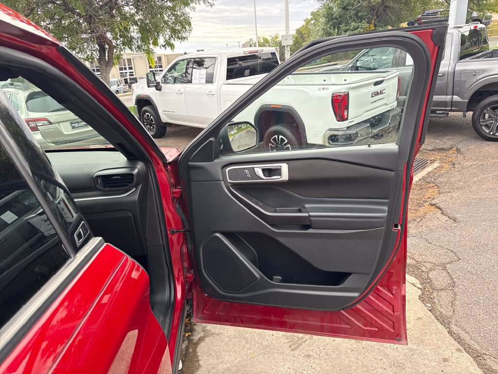 Certified 2020 Ford Explorer XLT RWD image 26