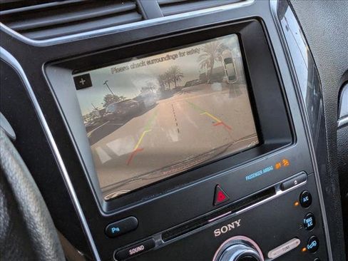 Used 2018 Ford Explorer Sport image 14