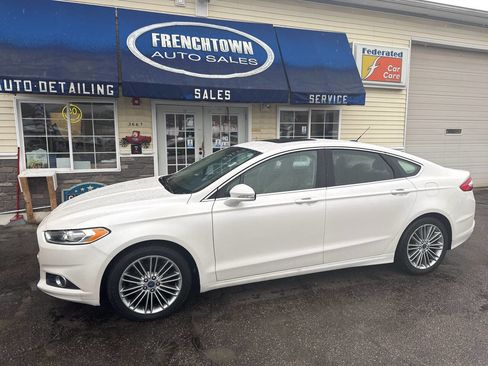 Used 2013 Ford Fusion SE image 3