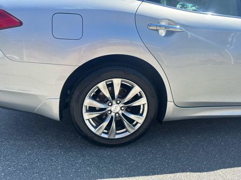 Used 2013 INFINITI M37 x w/ Premium Pkg AWD/4WD image 18