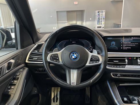 Used 2022 BMW X5 xDrive45e w/ M Sport Package image 19