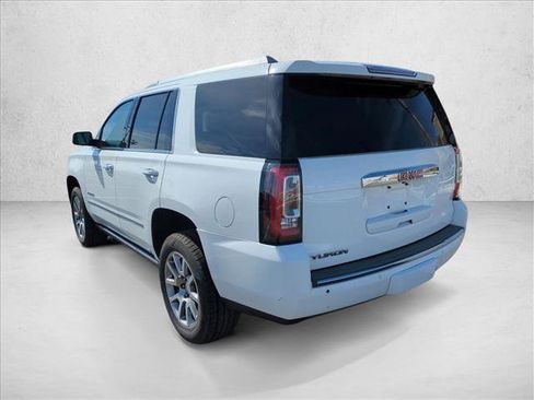 Used 2017 GMC Yukon Denali w/ Open Road Package image 8