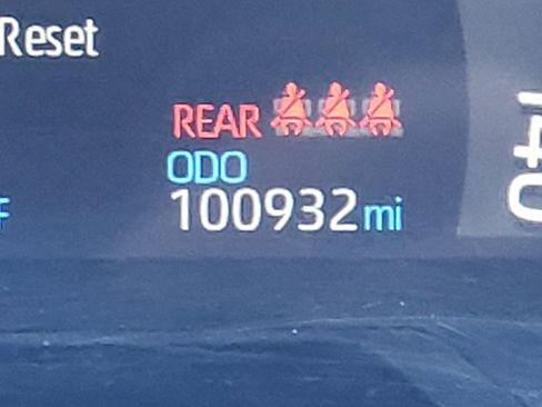 Used 2019 Toyota RAV4 Limited image 28