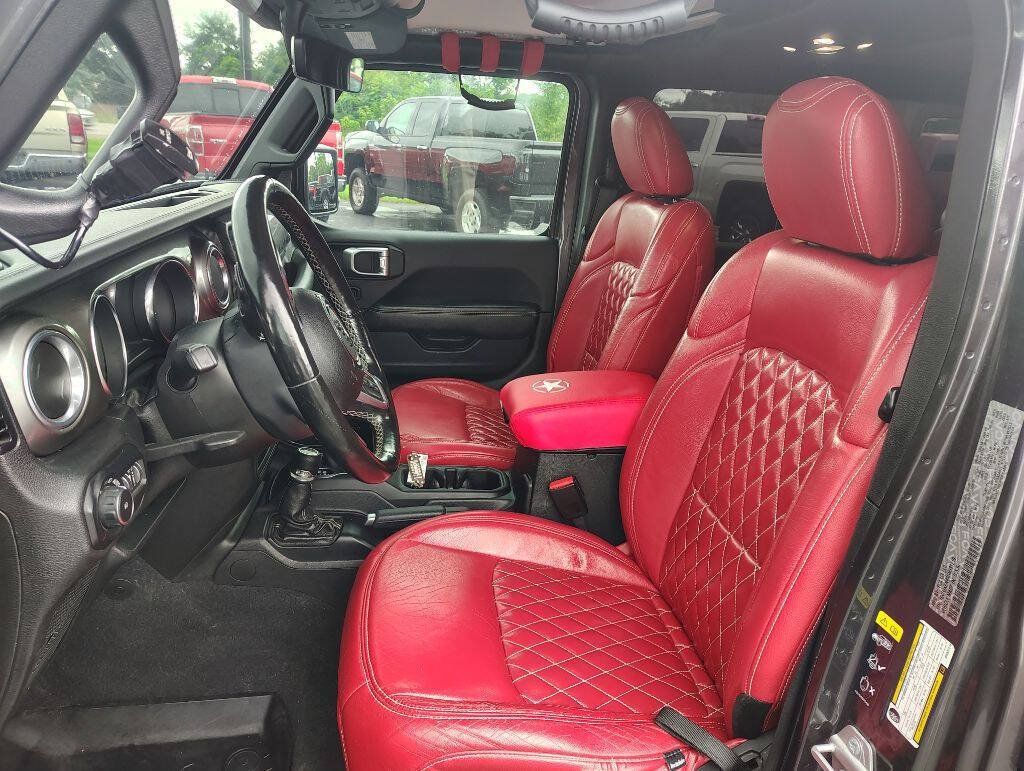 Used 2021 Jeep Wrangler Unlimited Sahara AWD/4WD image 24