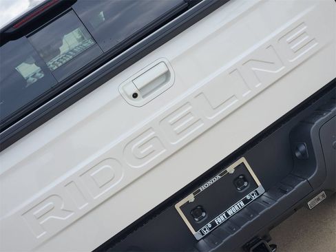 New 2026 Honda Ridgeline Black Edition image 7