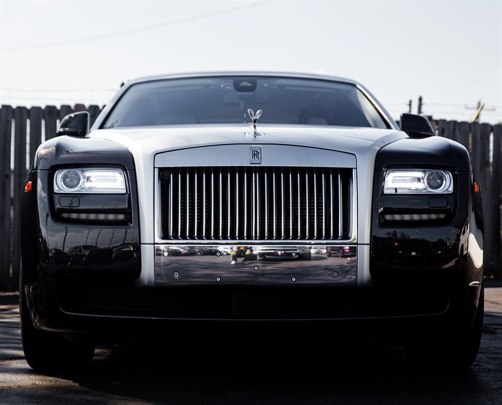 Used 2014 Rolls-Royce Ghost RWD image 2