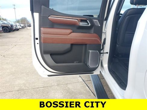 Certified 2022 GMC Sierra 1500 Denali Ultimate image 10