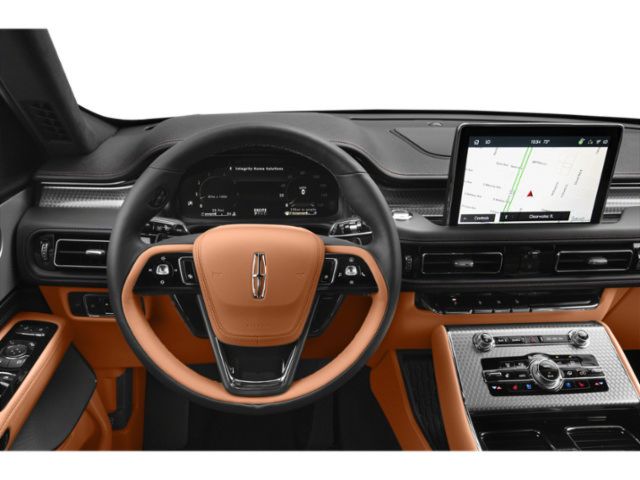 Used 2023 Lincoln Aviator Black Label w/ Dynamic Handling Package AWD/4WD image 4