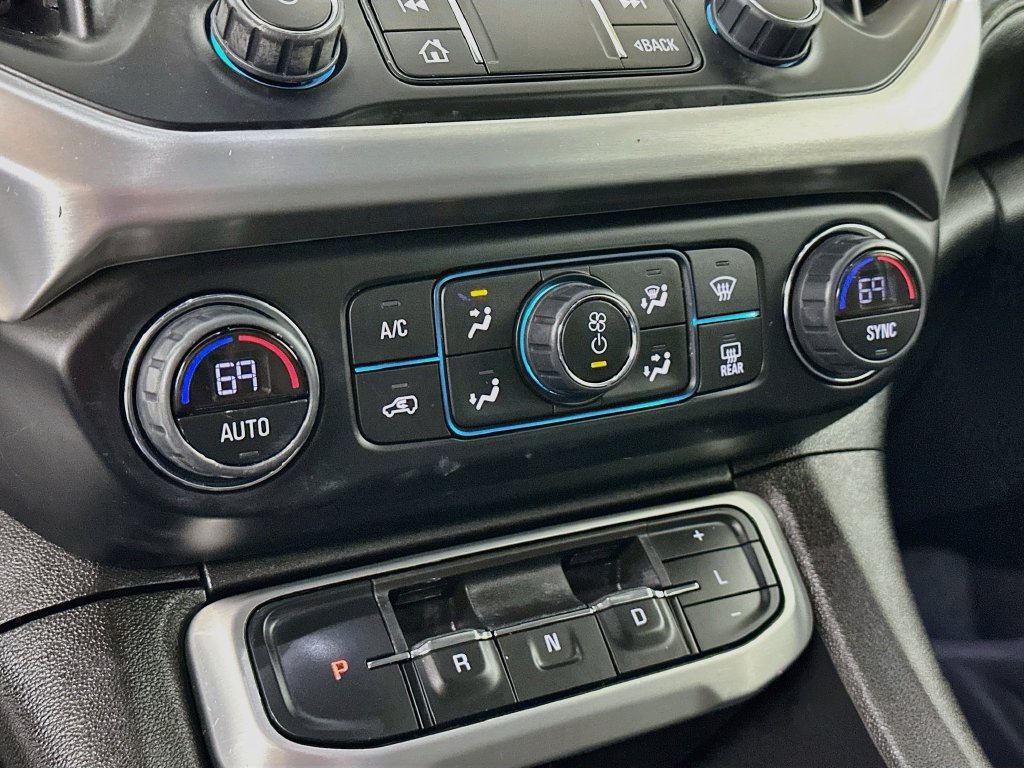 Used 2023 GMC Acadia SLE w/ Driver Convenience Package FWD image 21