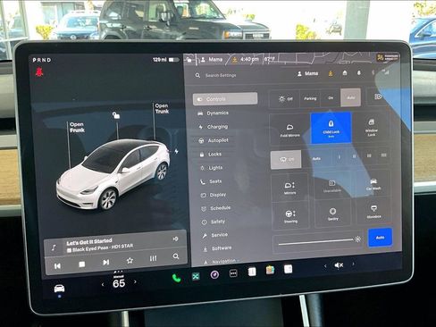 Used 2021 Tesla Model Y Long Range image 15