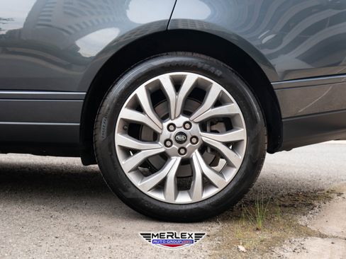 Used 2018 Land Rover Range Rover Long Wheelbase Supercharged image 12