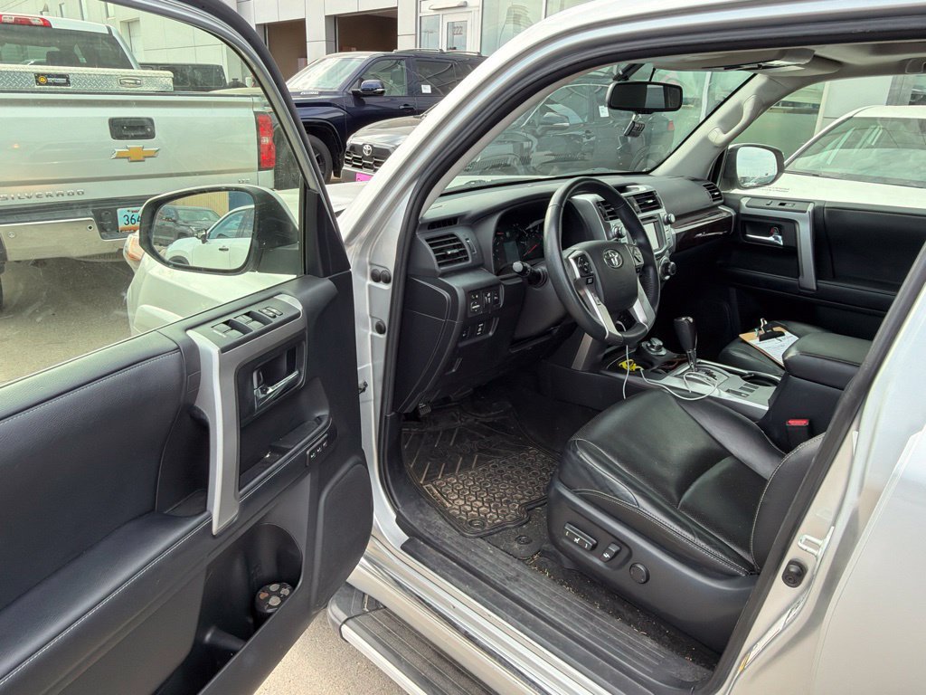Used 2019 Toyota 4Runner SR5 AWD/4WD image 13
