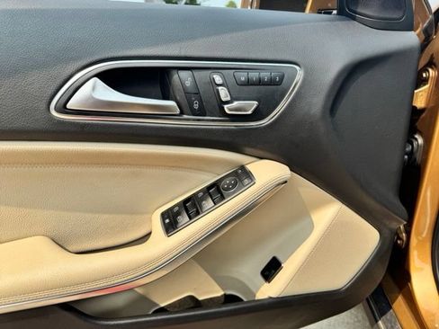 Used 2018 Mercedes-Benz GLA 250 4MATIC image 22