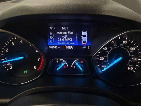 Used 2017 Ford Escape SE image 23