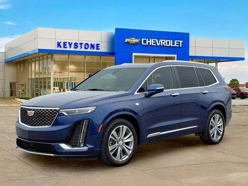 Used 2023 Cadillac XT6 Premium Luxury w/ Platinum Package AWD/4WD image 3